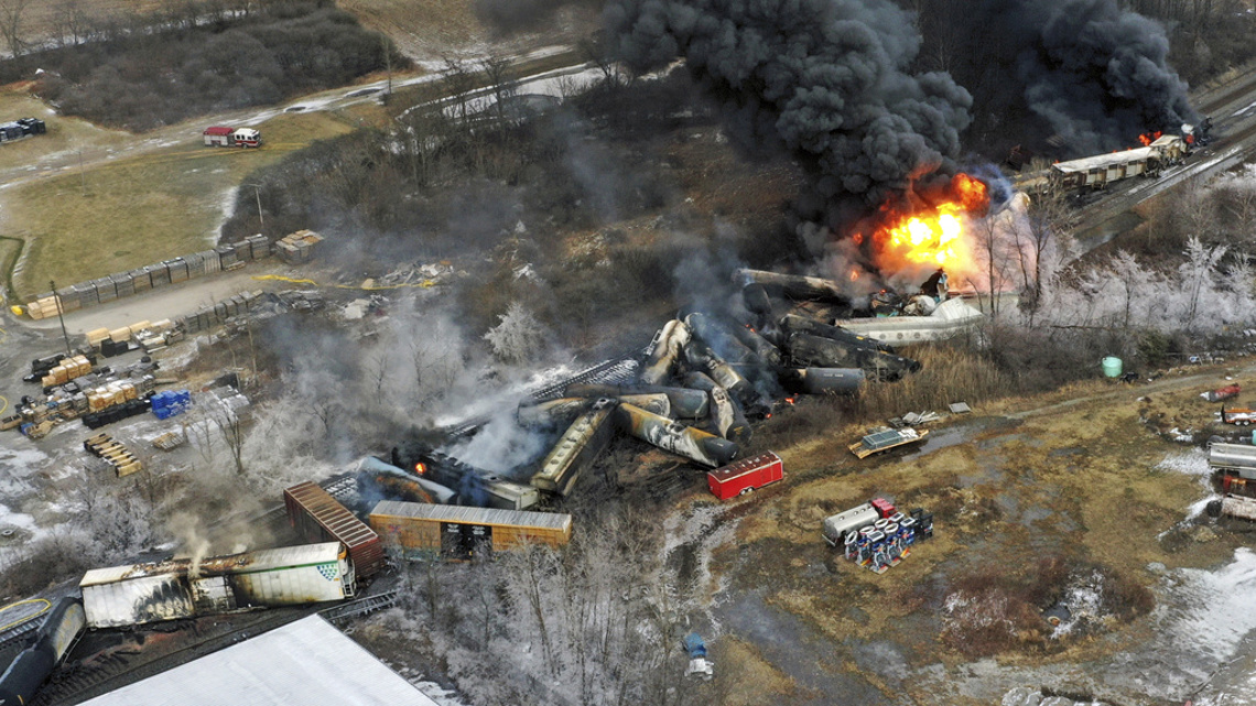 Workers got sick while cleaning up East Palestine derailment site [Video]