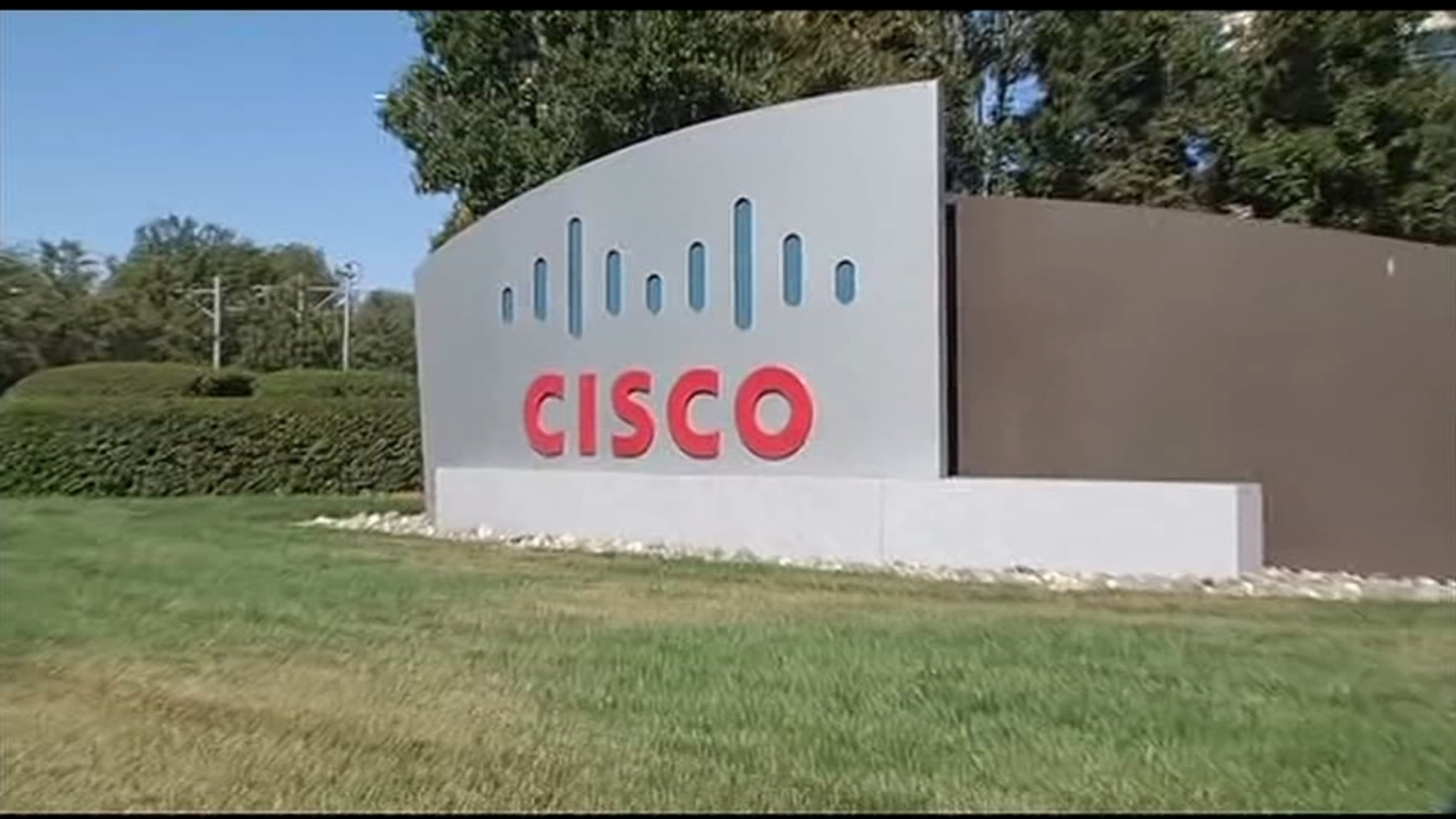 Tech layoffs: San Jose-based Cisco cuts thousands of jobs, 7% of workforce, as it shifts focus to AI, cybersecurity [Video]