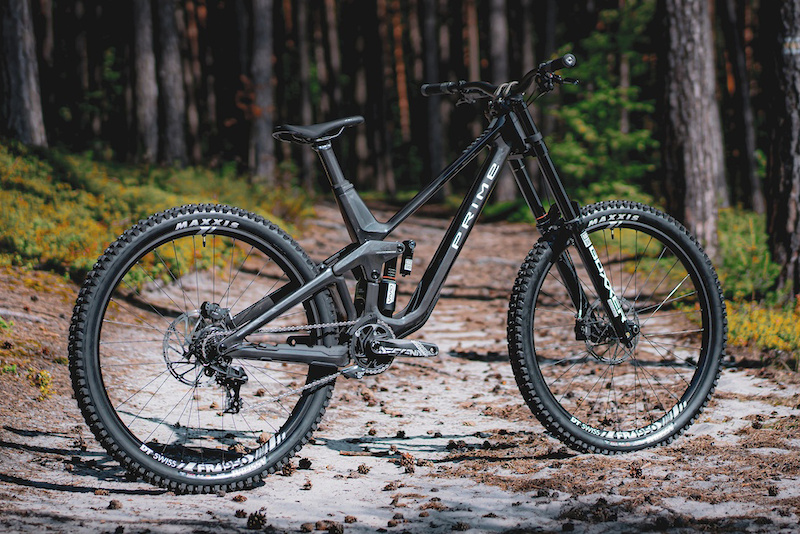 Prime Bicycles Announces New Rocket Carbon Raw Edition [Video]