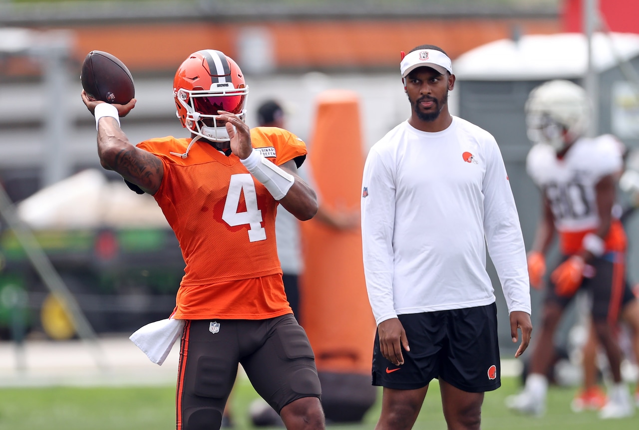 Deshaun Watson on joint practice vs. Vikings, finding consistency, and more: Transcript [Video]