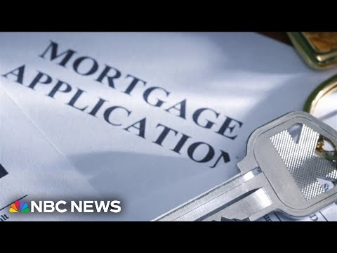 Applications to refinance home loans jump as mortgage rates drop [Video]