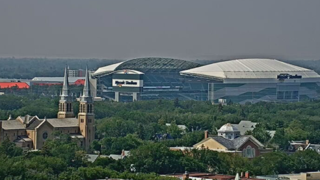 CFL: Smoke, poor air quality could threaten Riders, Alouettes game [Video]