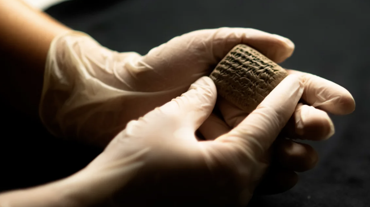 Archaeologists unearth 3,500-year-old tablet following earthquake [Video]