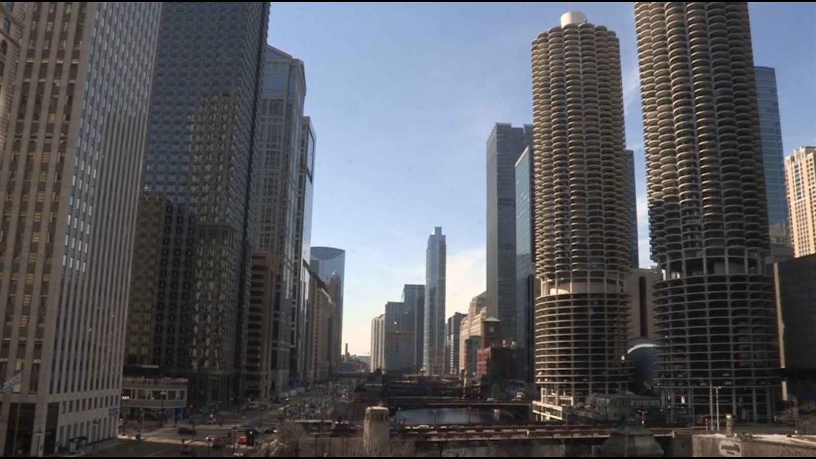 Chicago River Swim organizers agree to relocate race to Ohio Street Beach in Lake Michigan in September citing safety concerns [Video]