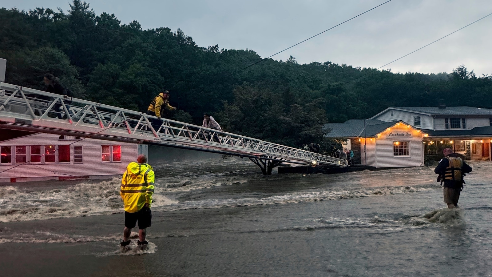 Connecticut floods leave 2 dead and over 100 evacuated; state of emergency declared [Video]