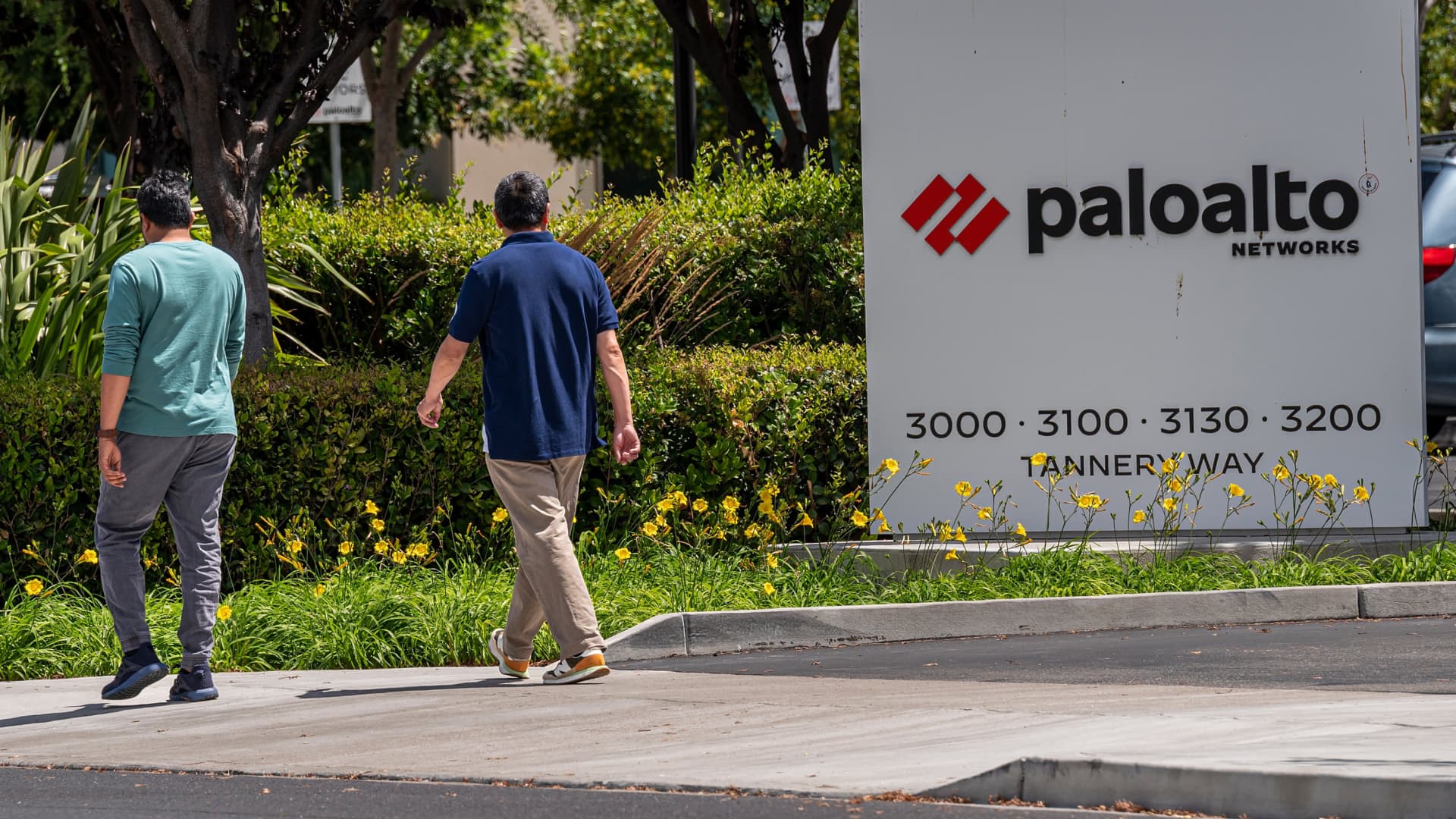 Palo Alto Networks (PANW) gets back on track, delivering solid earnings, outlook [Video]