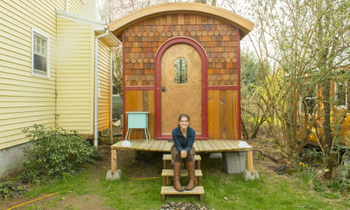 Tiny Home Living with Lina Menard – [Video]