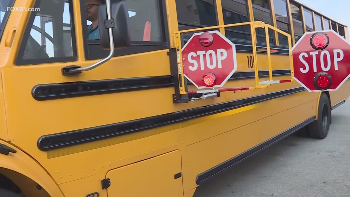 First day of school in Oxford, Conn. delayed after flood [Video]