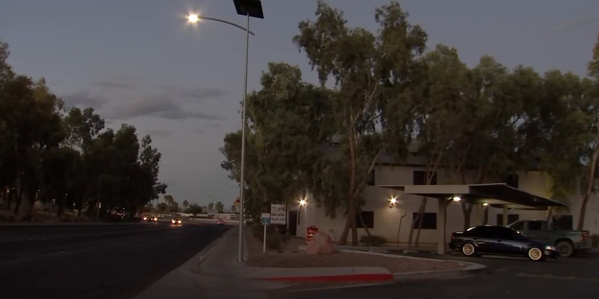 Solar-powered streetlights coming to East Las Vegas as a solution to copper wire thefts [Video]