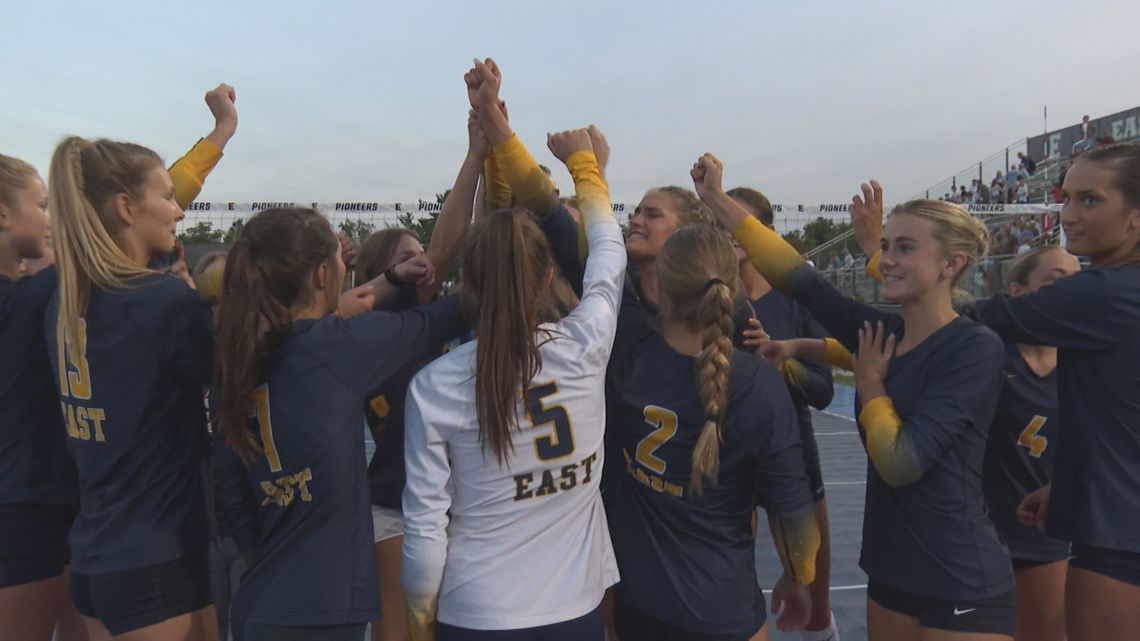 East Grand Rapids brings volleyball to Memorial Field [Video]