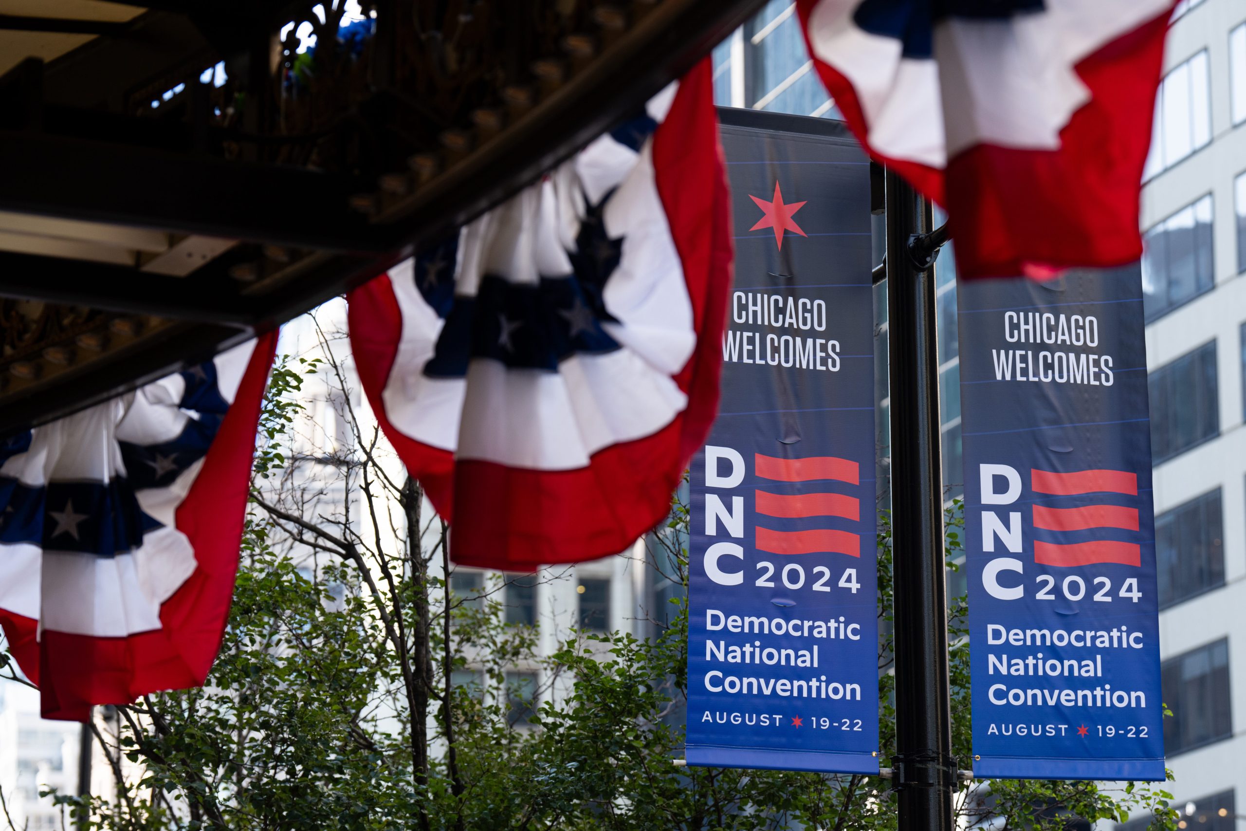 Chicago restaurants say impact of DNC has been disappointing [Video]