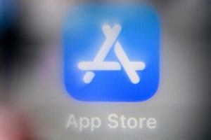 Apple to let iPhone users in Europe delete its App Store [Video]