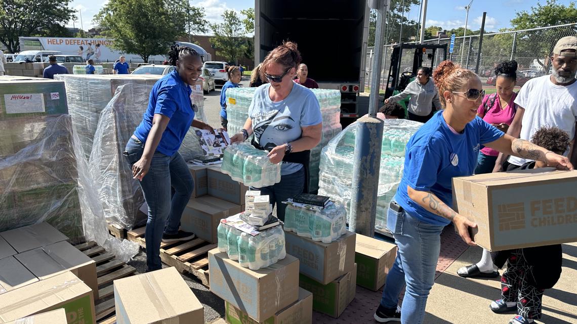 Nearly 400 New Britain families receive food and essentials [Video]