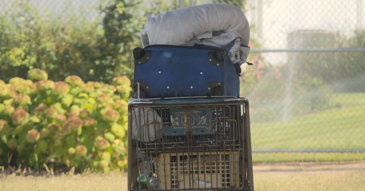 ‘It’s not a professional look’: Business owner responds to homeless loitering outside Huntsville office | News [Video]