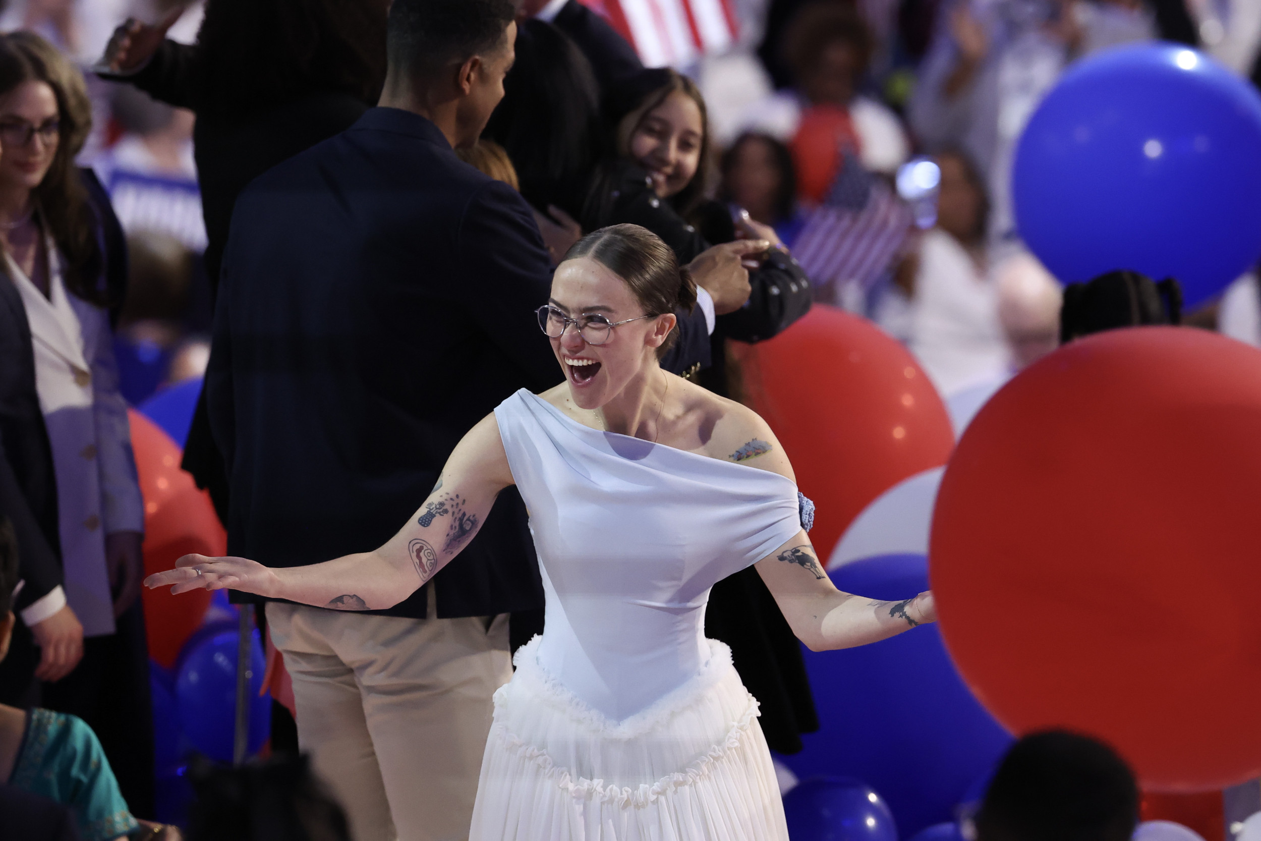 Meet the TikTok Designer Behind Ella Emhoff’s Iconic DNC 2024 Dress [Video]