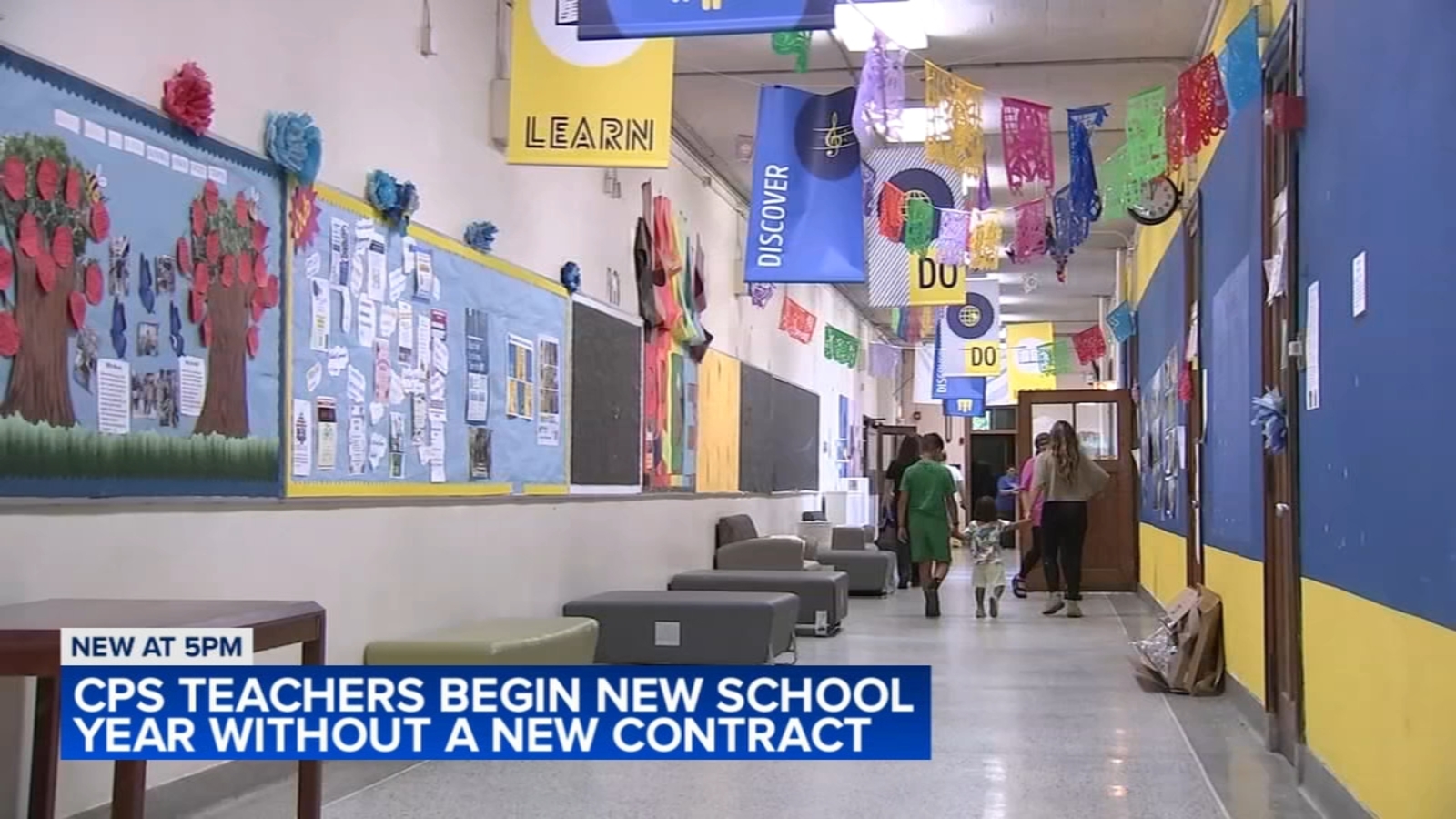 CPS, or Chicago Public Schools, classes start Mon., staff still don’t have a contract; CEO Pedro Martinez says progress being made [Video]