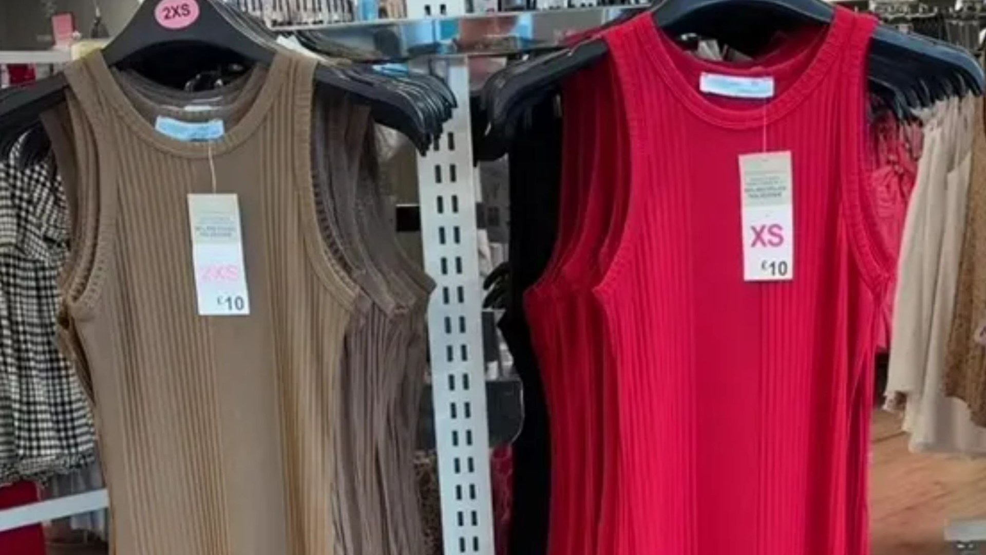 Primark releases brand new dresses that are perfect for the end of summer and into autumn and prices start from 8 [Video]