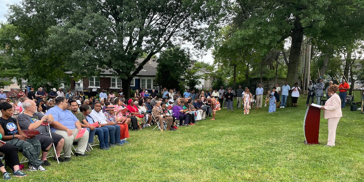 Civil Rights activists honored as 100 names placed on Kansas City monument [Video]