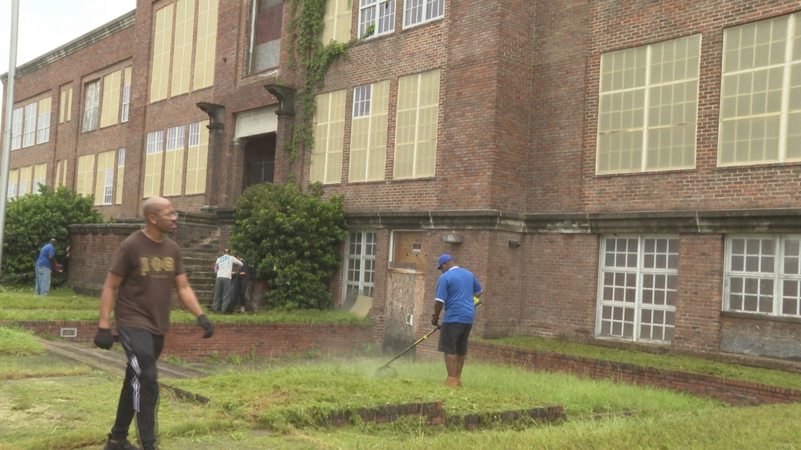 Historic Stanton High to be restored in Jacksonville [Video]