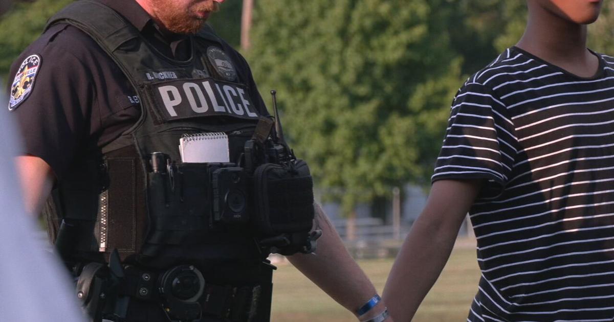 Prayer vigil asks for community to support Louisville’s youth amid gun violence | News from WDRB [Video]