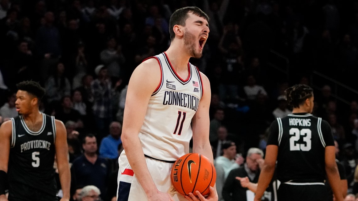 Big 12 leaders to discuss inviting UConn after school makes pitch [Video]