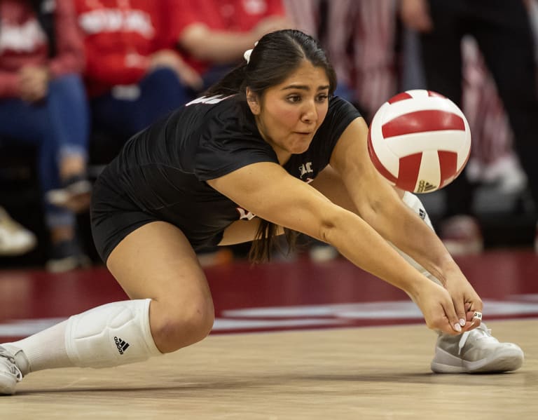 WATCH 2024 Red-White Match Highlights featuring Huskers star Lexi Rodriguez, coach John Cook [Video]