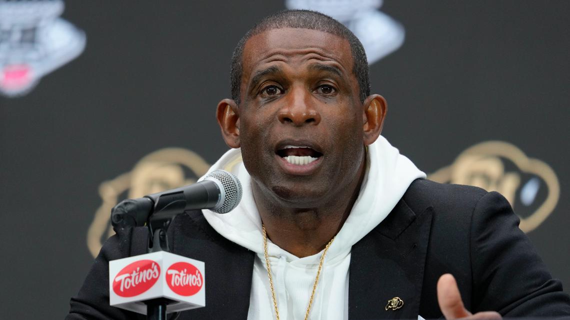 Former Des Moines Register reporter suspended from asking Colorado coach Deion Sanders questions at press conferences [Video]