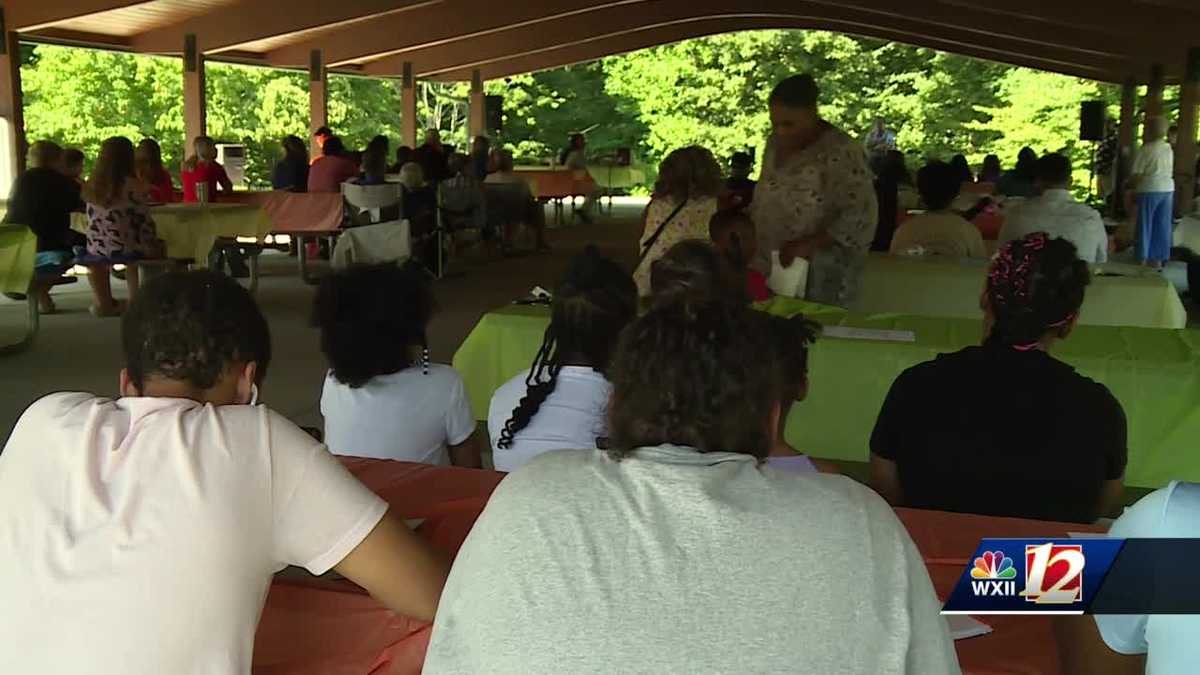 North Carolina: Two local churches hold bookbag giveaway at Tanglewood Park [Video]