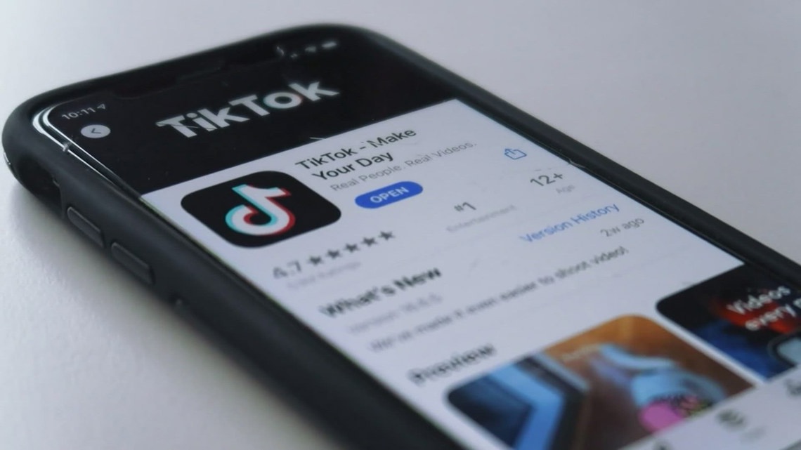 Seattle researcher explores how TikTok might influence youth mental health: HealthLink [Video]