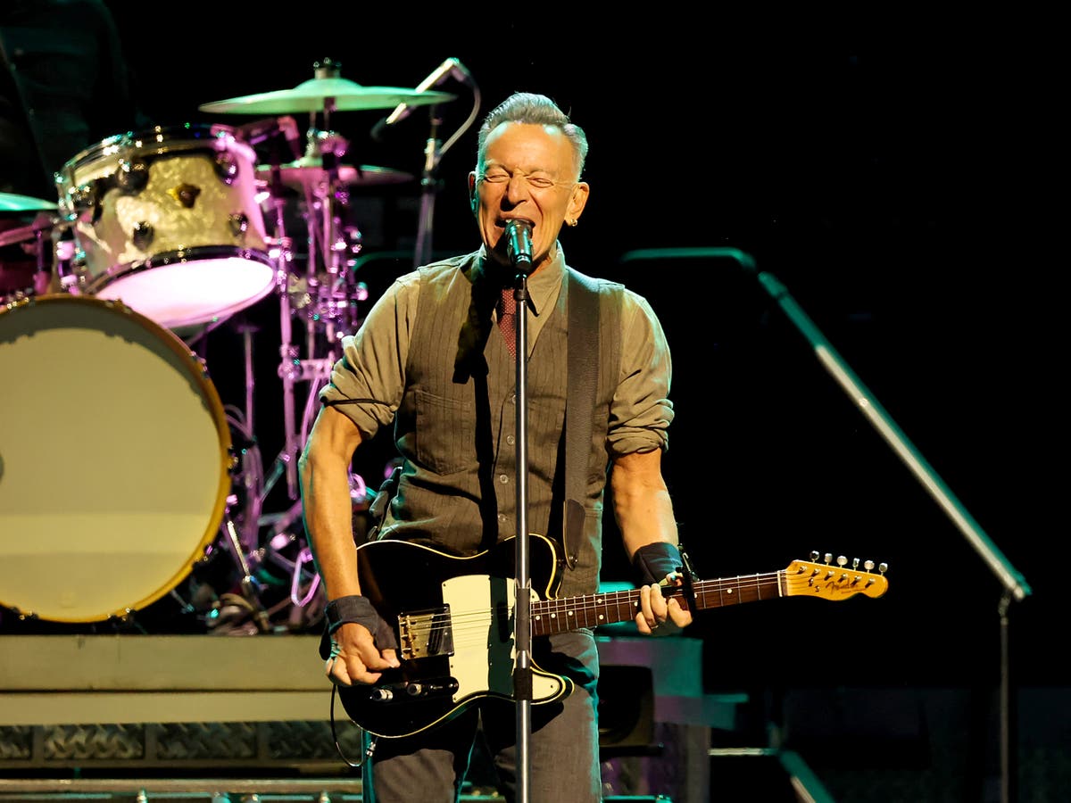 Bruce Springsteen breaks silence on farewell tour rumors [Video]