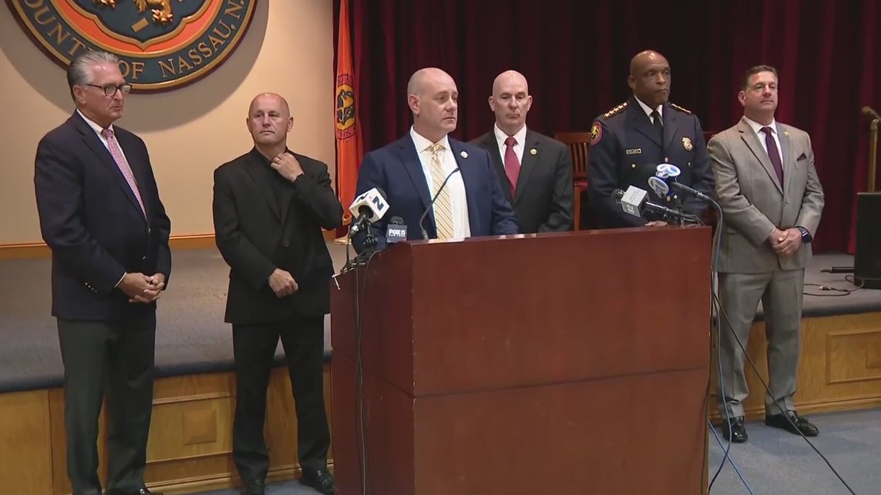 Press conference on LI apparent murder-suicide [Video]