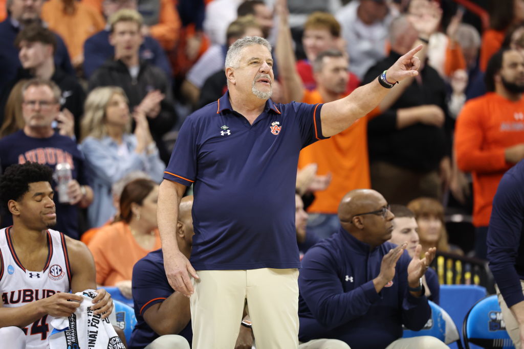 Auburn Coach Bruce Pearl Attacks Kamala Harris As ‘Woke’ [Video]