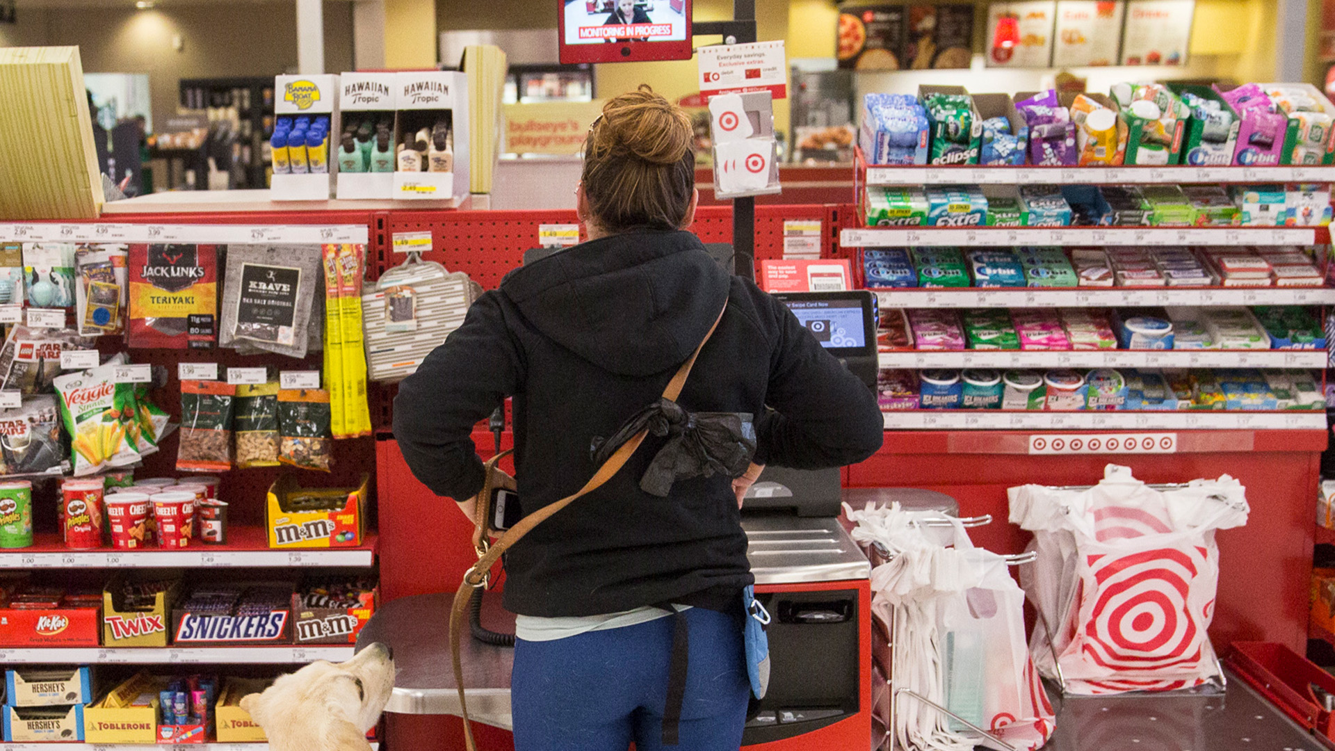 ‘Bye bye Target,’ fumes shopper ‘forced into long line’ after checkout limit slashed – she walked out for quicker option [Video]