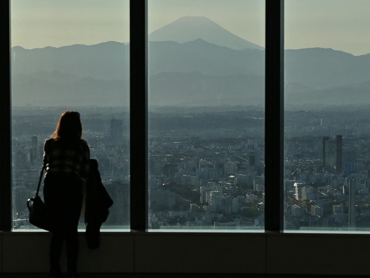 Japan is offering financial incentives for single women to move out of Tokyo [Video]