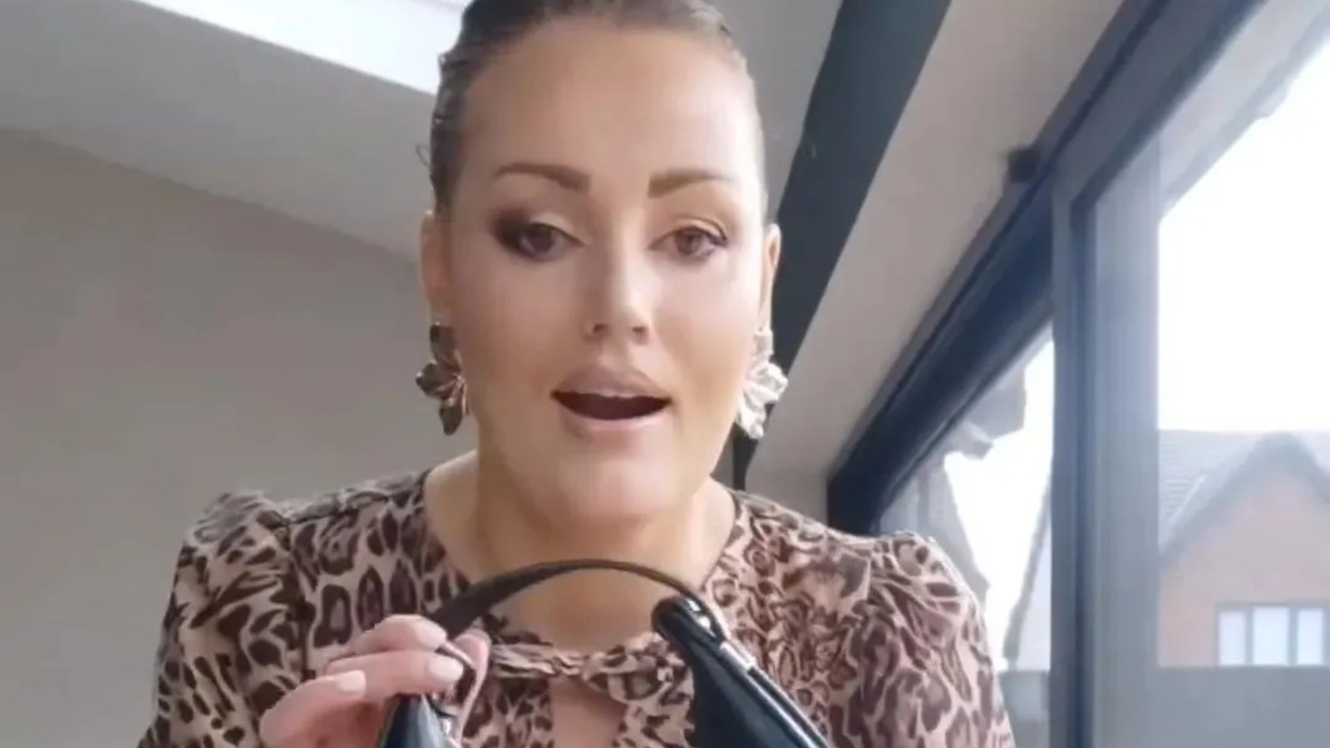 ‘I’m obsessed’ says Dunnes Stores fan as she shows off stunning designer dupe and reveals how she styled it [Video]