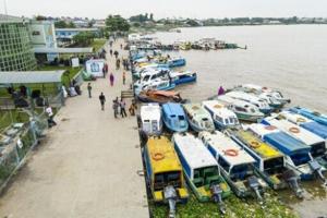 Nigerias Lagos turns to waterways for green transport solution [Video]