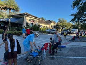 Lake Mary buzzing with excitement ahead of parade [Video]