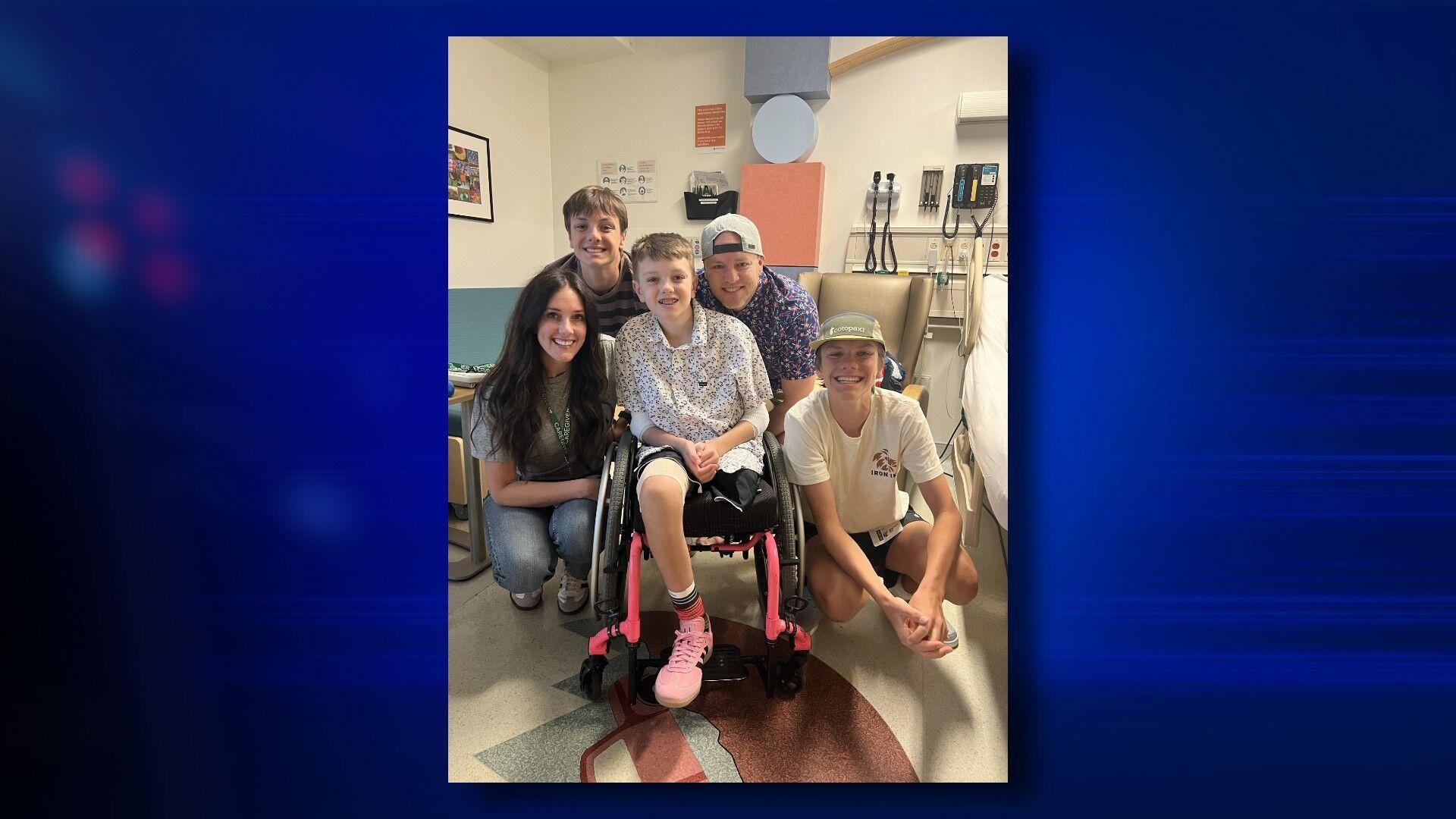 12-year-old welcomed home by community following over 30 surgeries and getting his leg amputated [Video]