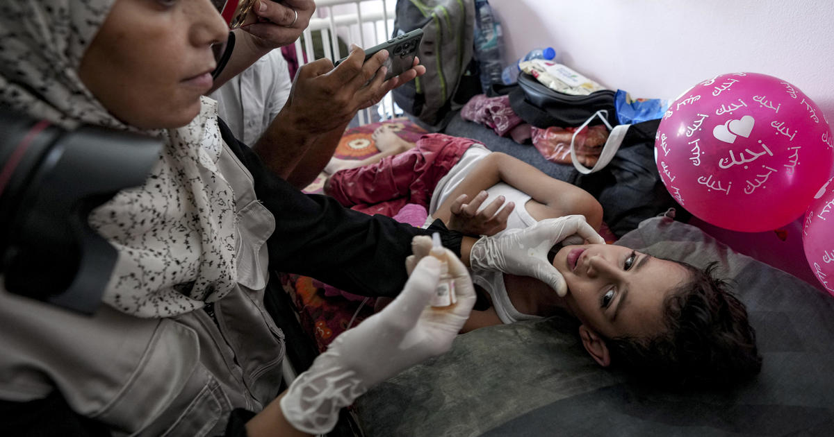 Polio vaccine campaign begins early in Gaza as strikes continue [Video]