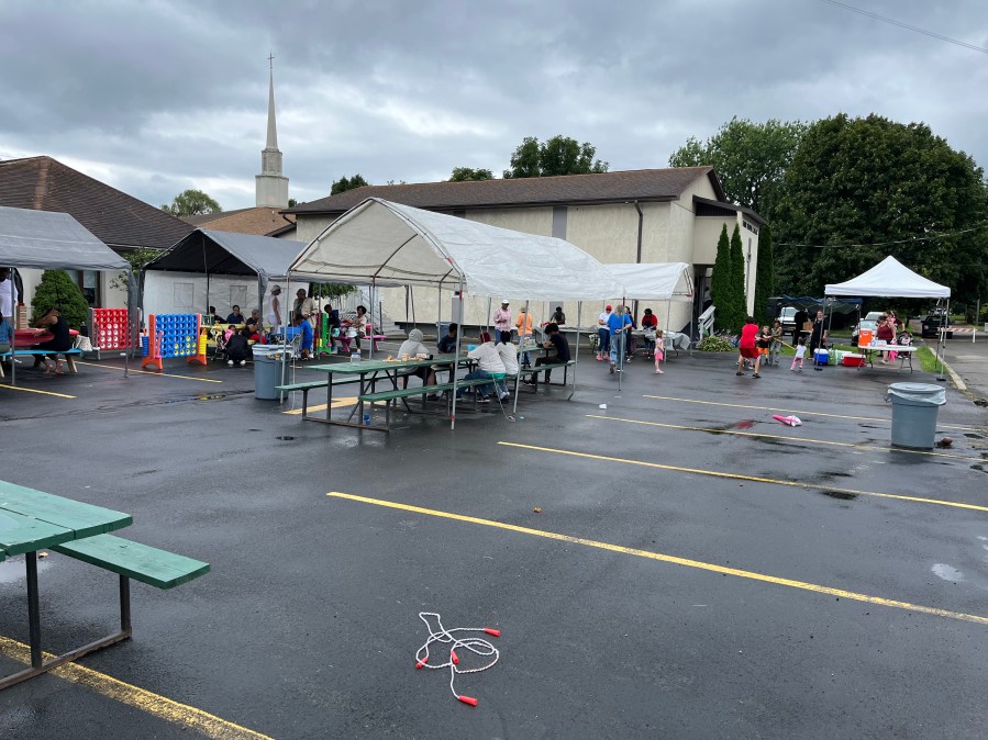 Elmira church holds community picnic [Video]