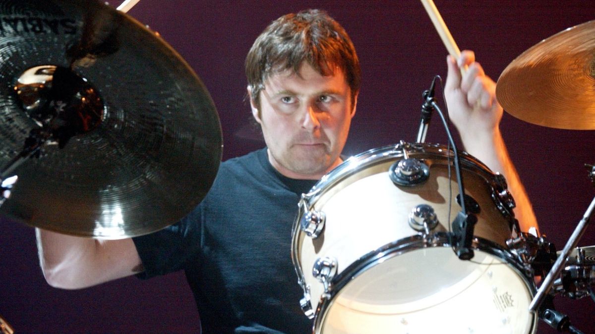 Former Oasis drummer Alan White teases photo of Dont Look Back in Anger bass drum head ahead of Oasis reunion [Video]