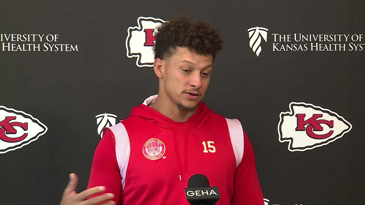 Patrick Mahomes, Andy Reid prepare Chiefs for Week 1 home opener [Video]