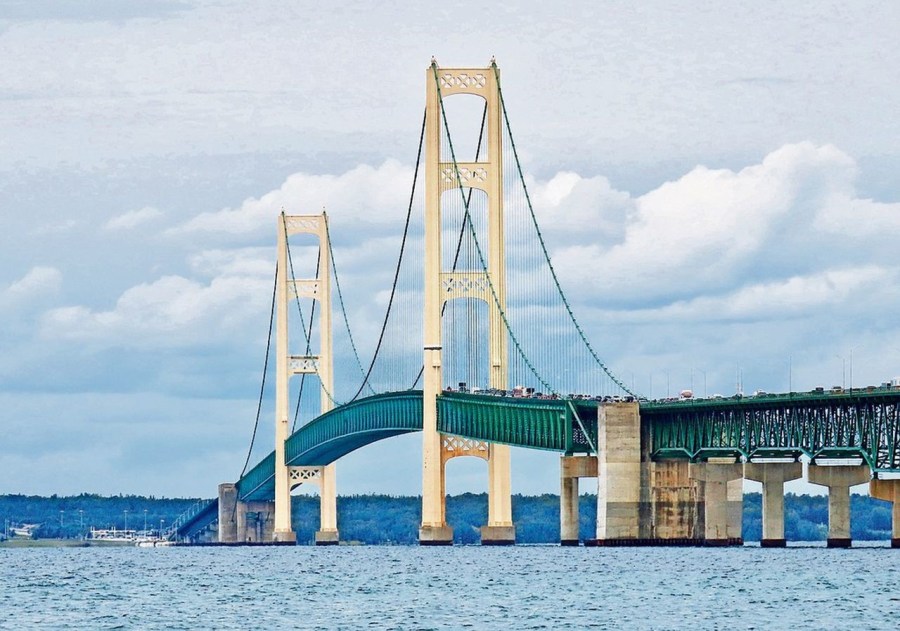 30,000 step out to the 66th Annual Labor Day Bridge Walk [Video]