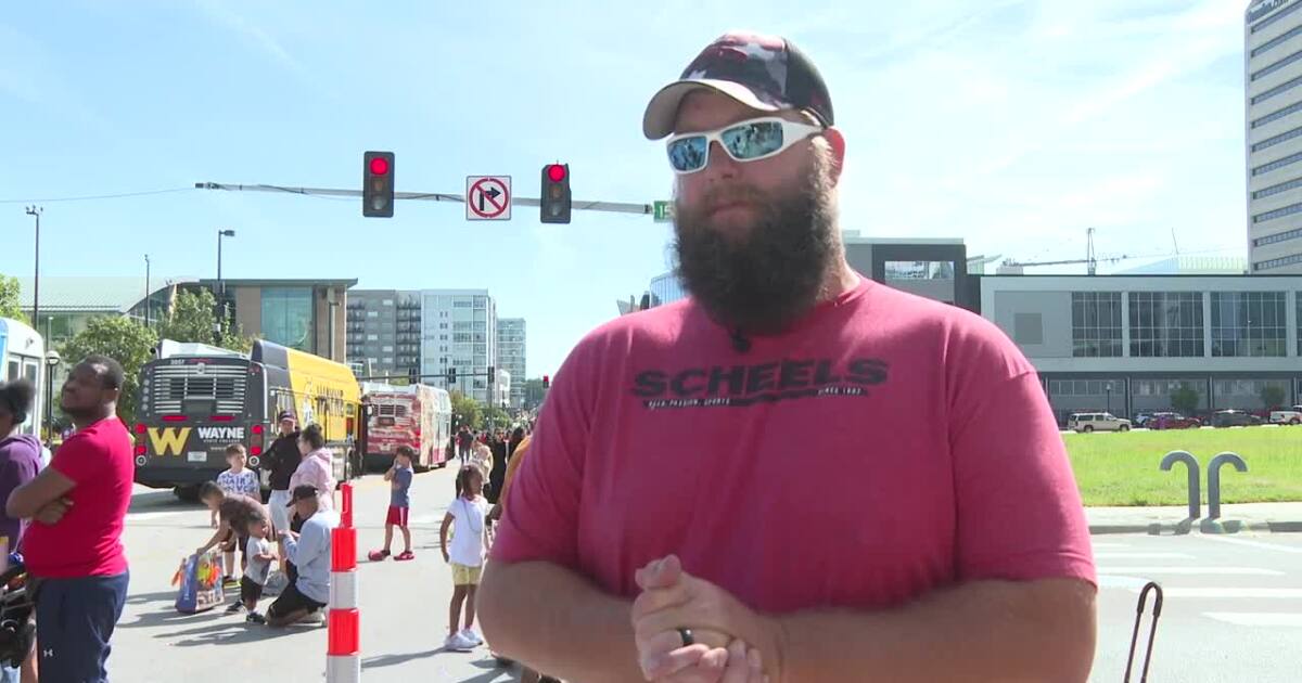 Community members gather for the Omaha Labor Day Parade [Video]