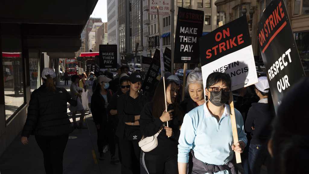 Labor Day hotel strikes reflect the frustrations of a workforce largely made up of women of color [Video]