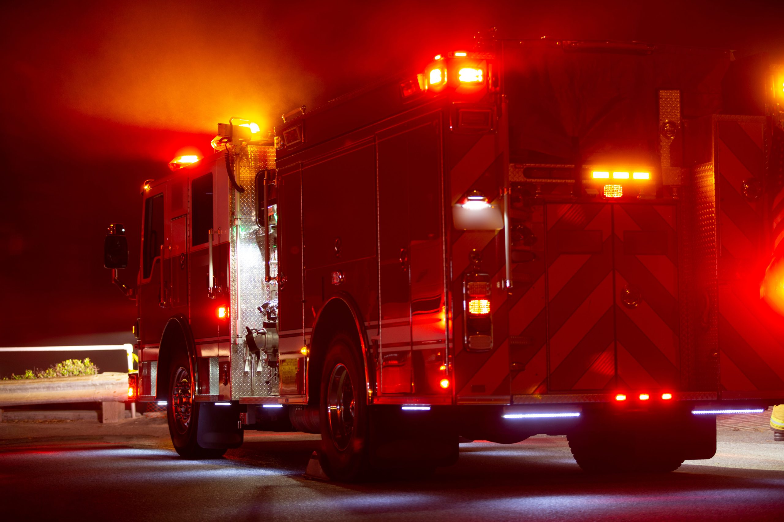 Dearborn firefighters run out of air while saving man [Video]