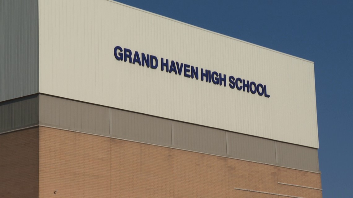 Grand Haven students return to school [Video]