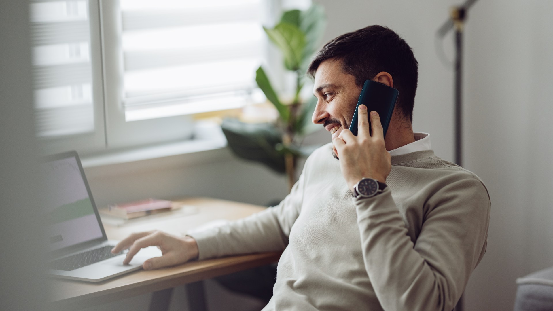 Mobile phones do NOT increase the risk of brain cancer, scientists confirm [Video]