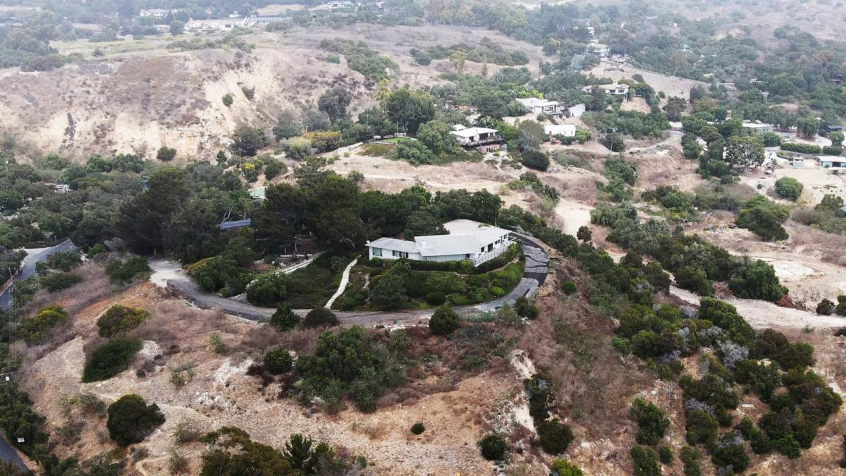 California Gov. Gavin Newsom declares emergency disaster for landslide-threatened Rancho Palos Verdes [Video]