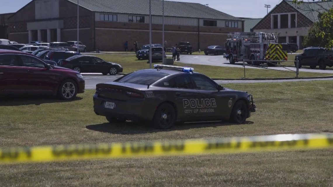 4 dead, 9 injured, and suspect in custody after shooting at Georgia high school [Video]